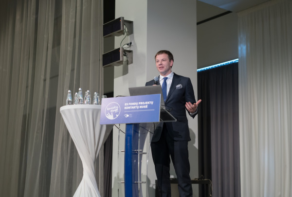 V. Šapoka: dabar turime kurti tvirtą pagrindą kitoms naujo laikotarpio investicijoms