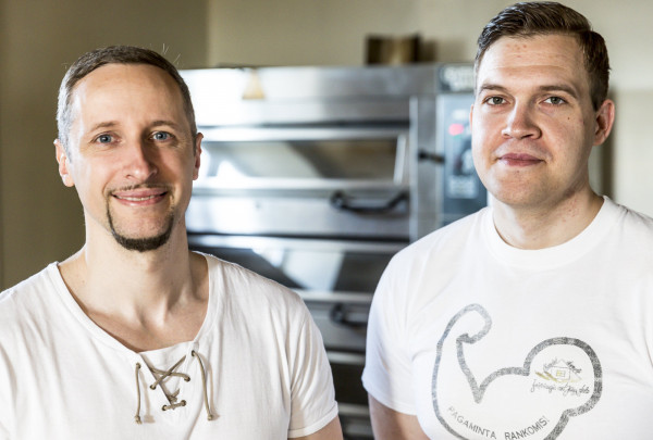 „Atidaryti kepyklėlę sugalvojome sporto klube“