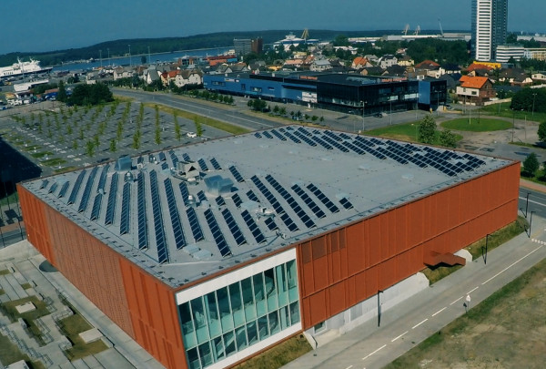 Europos sporto mieste Klaipėdoje atidarytas technologiškai pažangus baseinas – čia nardyti planuoja net jūrų pajėgų kariūnai