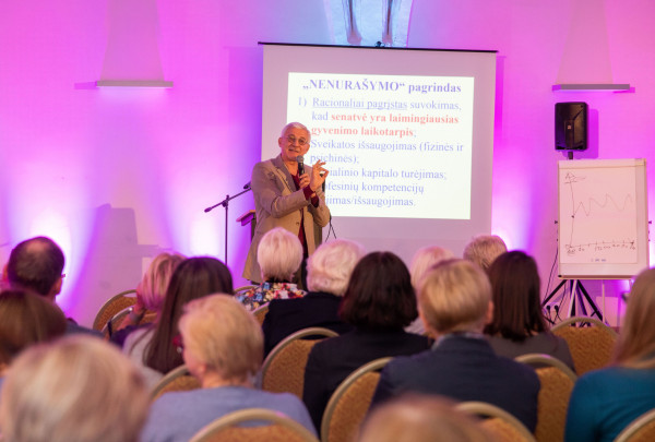 Konferencijos akimirka (002).jpg