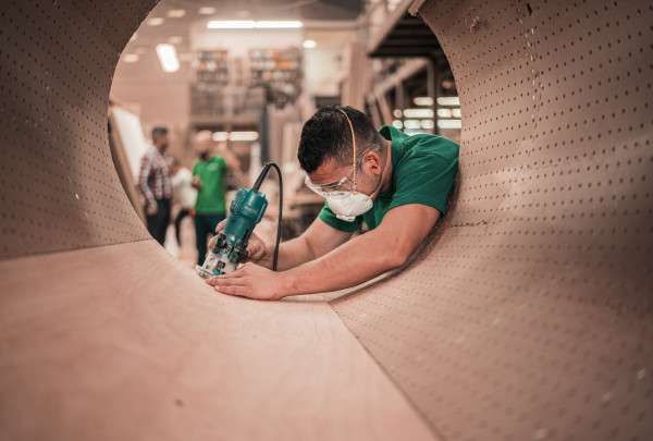 men-in-green-shirt-wearing-mask-3637796.jpg