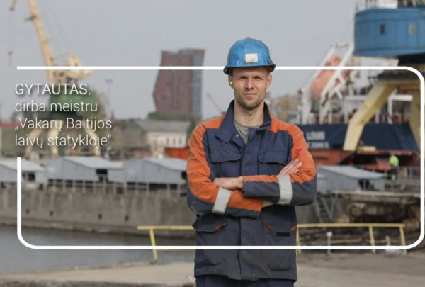 2021-10-25 08_32_21-Gytautas išpildė svajonę – remontuoja laivus _ Video _ 15min.lt.jpg