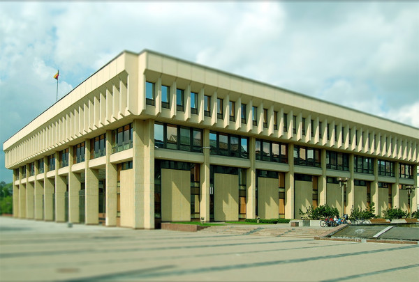 Seimas baigia didžiąją migraciją į internetą