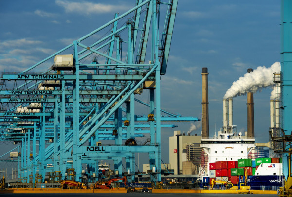 Ūkio ministras E.Gustas: „Pramonės įmonės galės įvertinti savo energijos vartojimo mastą“